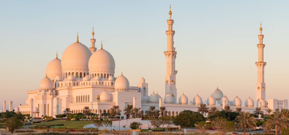 Dubai-Abu-Dhabi-Mosque-1