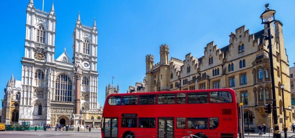 street view of london, uk